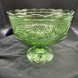 Vintage E.O. Brody Green Glass Pedestal Compote Candy Dish Footed Bowl USA